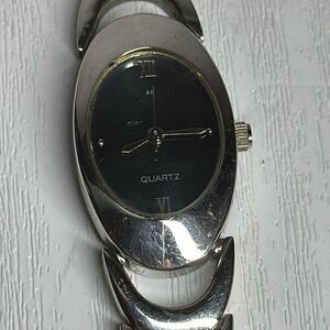 Ladies Vintage Stanless Steel Quartz Watch very Small NEEDS Battery
